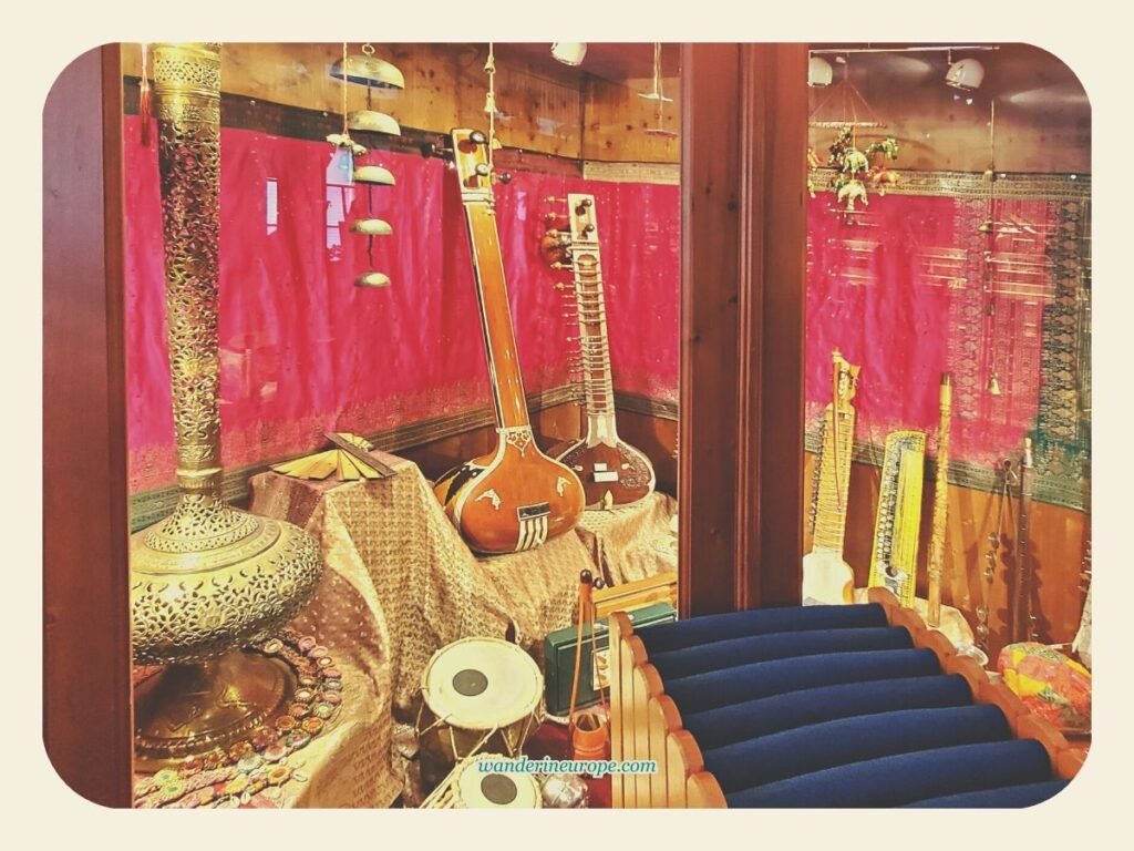 7 Attractions to See and Experience When Visiting St. Gilgen 37 Unimaginable musical instruments from all over the world in the Musical Instruments Museum in St. Gilgen, Salzburg, Austria