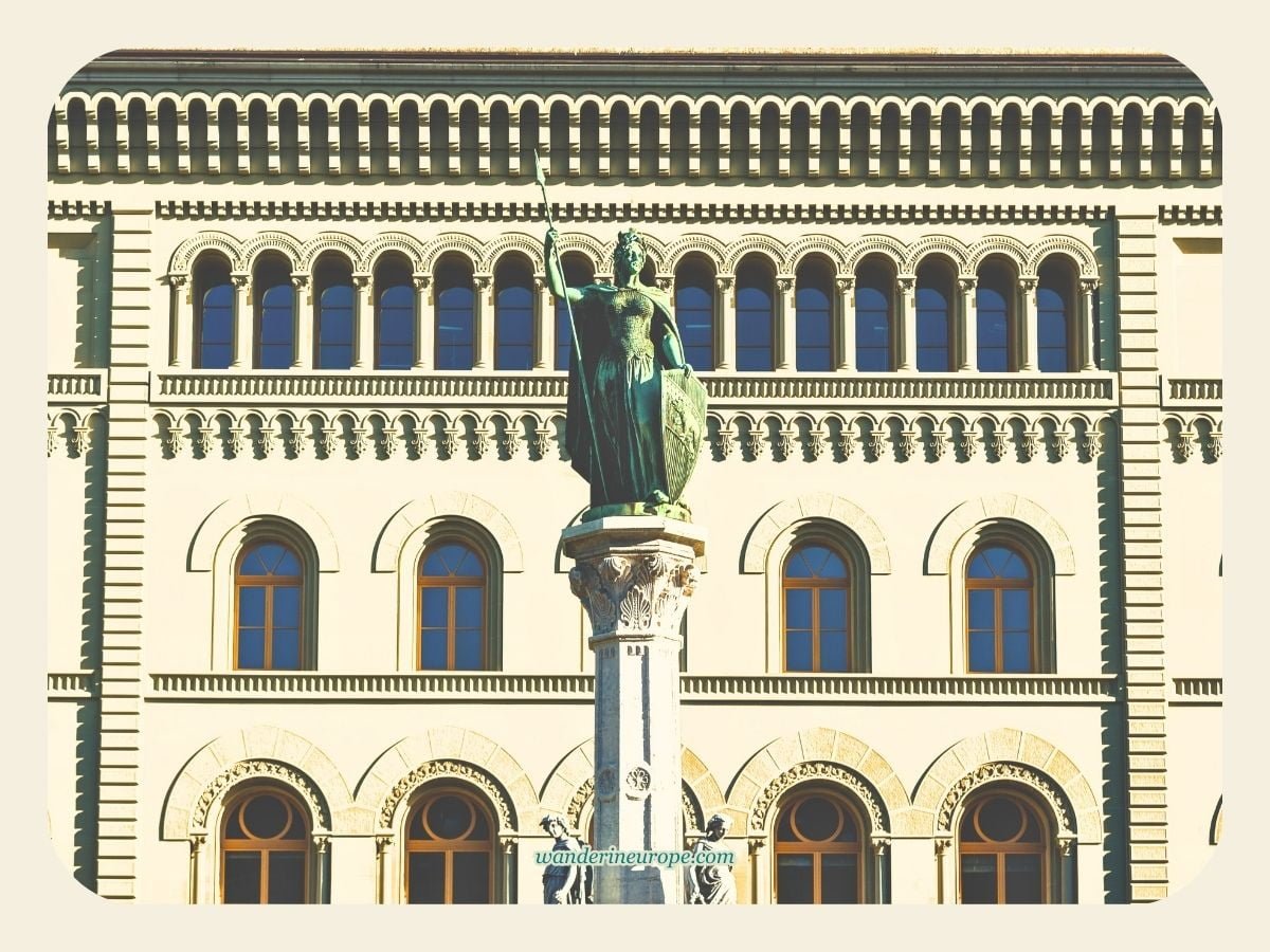 Visiting Bundeshaus In Bern: What To See Inside and Outside 7 Bernabrunnen in Bundeshaus West along Bundesgasse in Bern, Switzerland