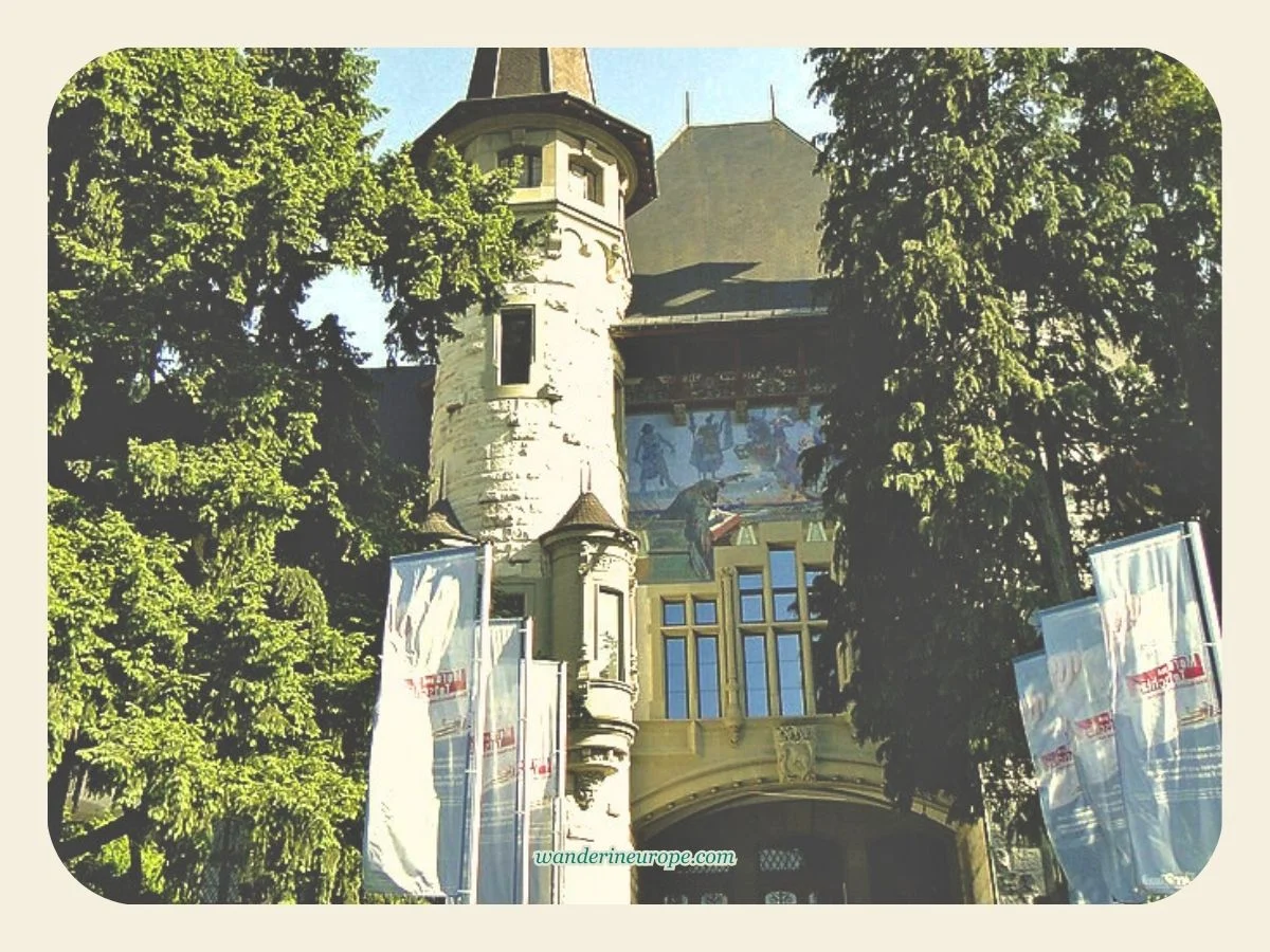 The 10 Beautiful Landmarks of Bern (Free DIY Walking Tour) 32 Facade of Bern Historical Museum in Bern, Switzerland