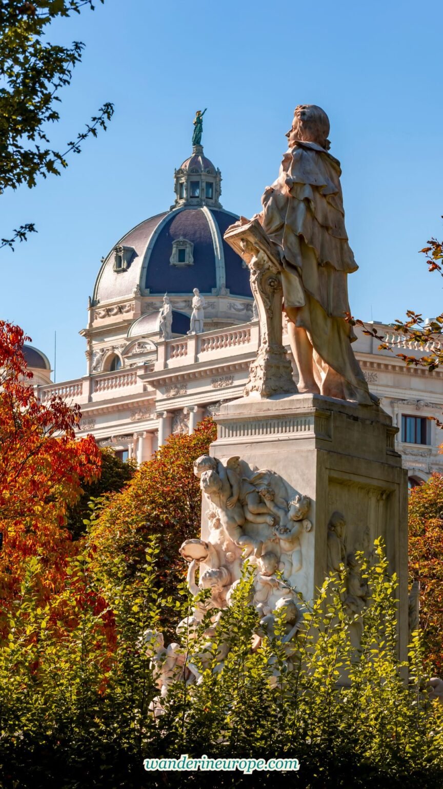 A Self-Guided Walking Tour in Old Town Vienna (With a Map)