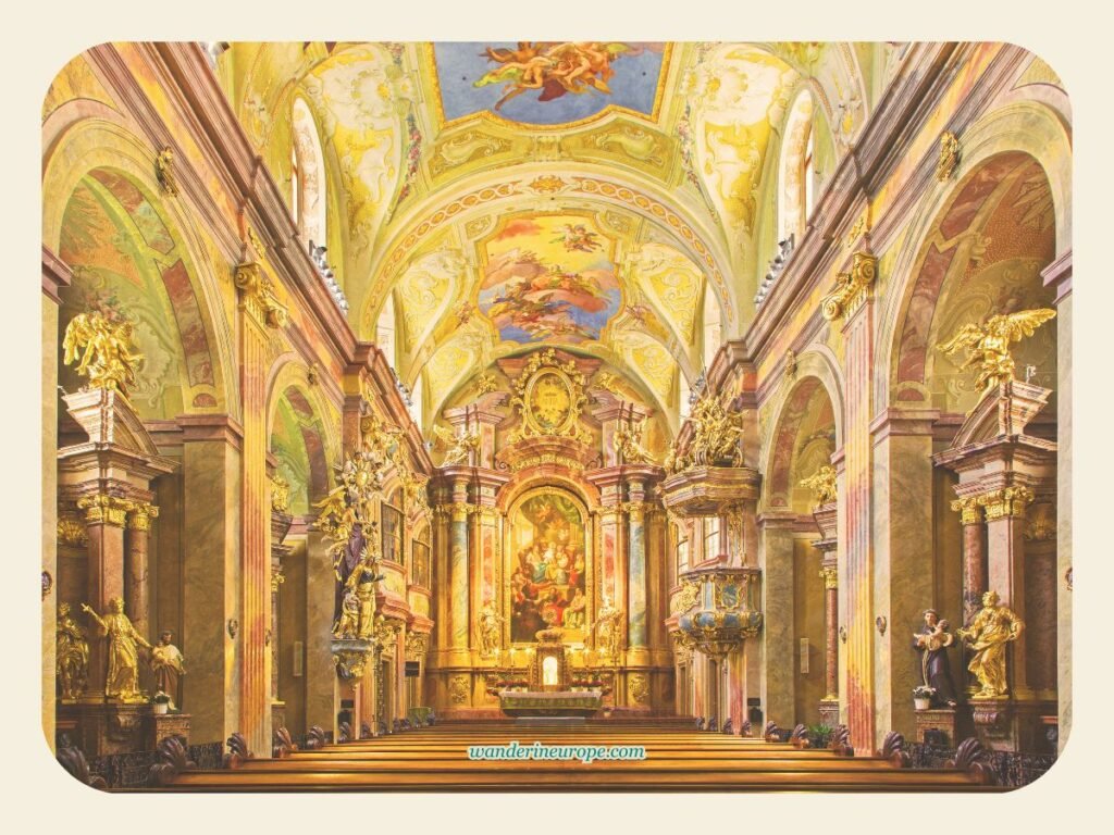 20 Beautiful Places in Vienna You Can Visit for FREE 41 The colorful interiors of Annakirche, a beautiful place free to visit in Vienna, Austria