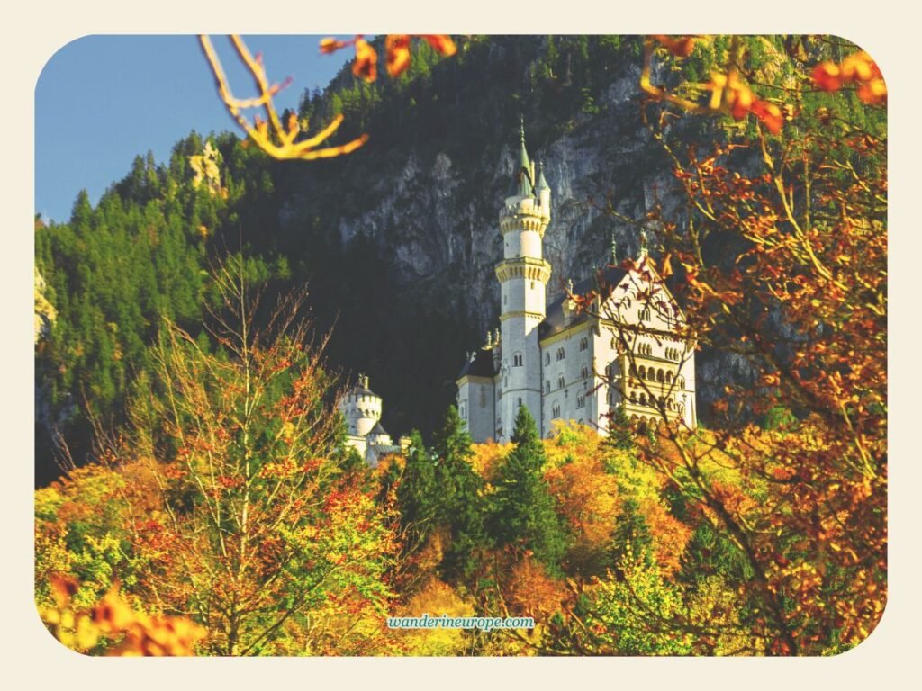 When to Visit Neuschwanstein Castle for the Best Experience 4 Autumn in Neuschwanstein Castle, Schwangau, Germany