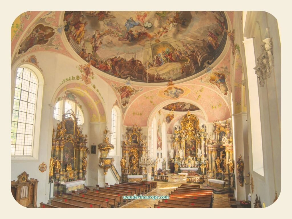 Oberammergau's Architectural Gem: St. Peter and Paul Church 10 Right view of the interiors of the Church of Saint Peter and Paul in Oberammergau, Germany