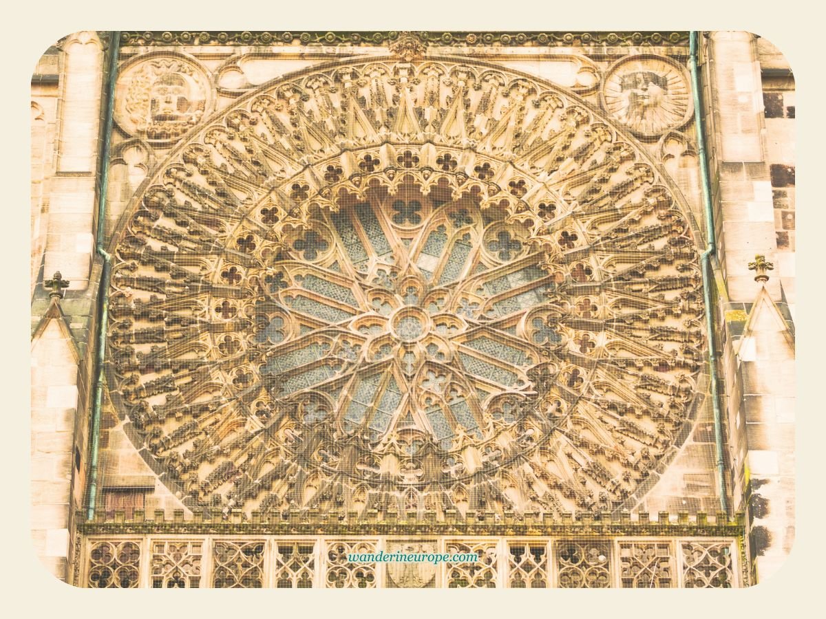 A Quick Guide to Discovering Nuremberg’s Amazing Experiences 34 The spectacular rose window of Lorenzkirche, Nuremberg, Germany