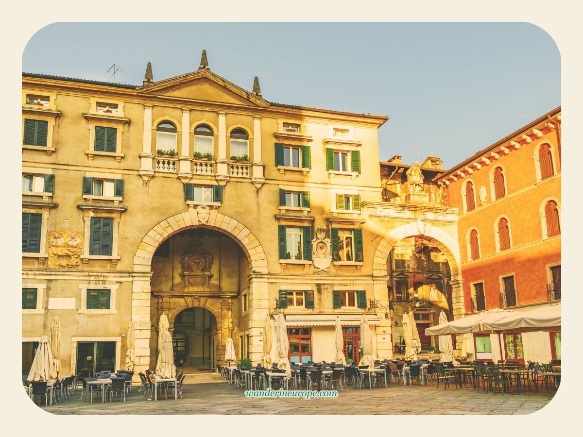 A Guide to Discovering Verona: Its Beauty, History & Romance 47 Elegant scenes in Citta Antica, one of the must-see architectural attractions in Verona, Italy