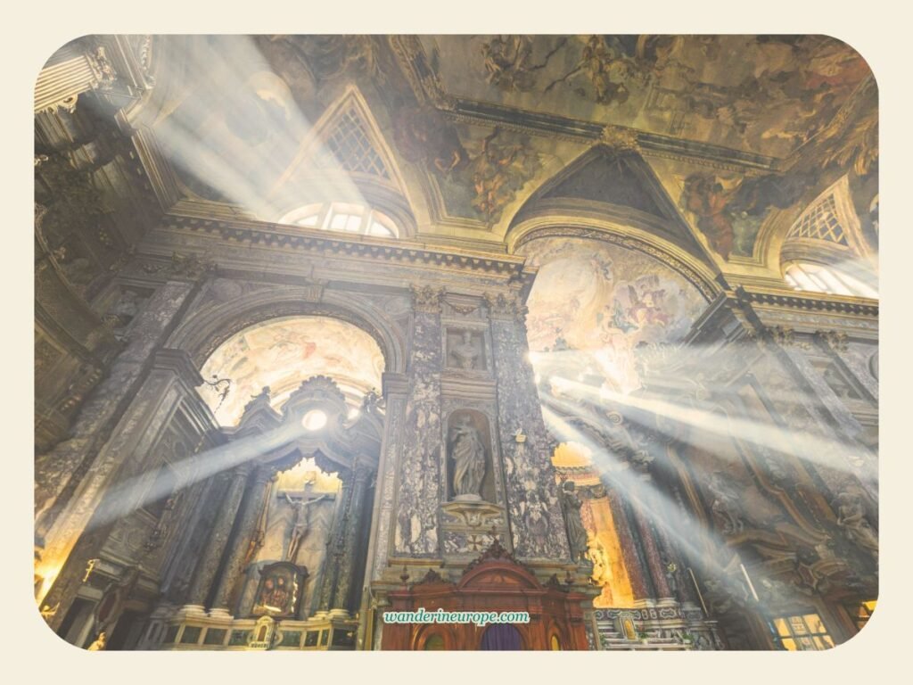 Architecture Lover's Guide: 10 Beautiful Buildings in Venice 54 The chapels and the sunrays going inside Santa Maria di Nazareth Church, Venice, Italy