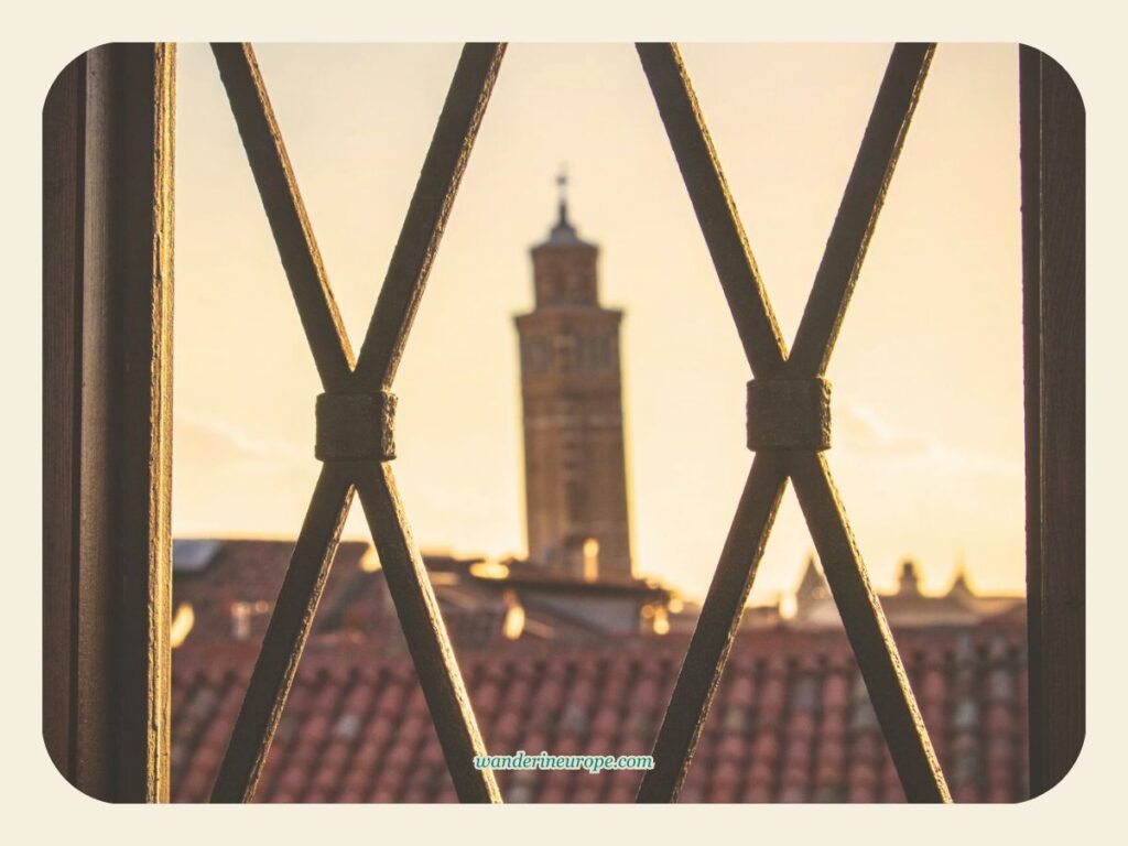 Architecture Lover's Guide: 10 Beautiful Buildings in Venice 43 Views from Palazzo Contarini del Bovolo, Venice, Italy