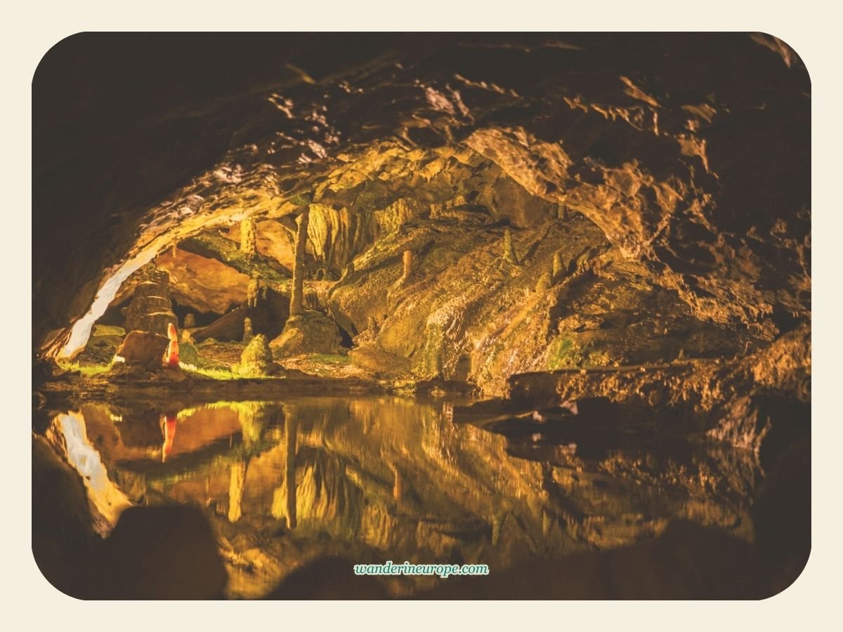 Epic Jungfrau Region 7-Day Itinerary Based in Interlaken 23 Inside Saint Beatus Caves, a destination of this Interlaken itinerary, Switzerland