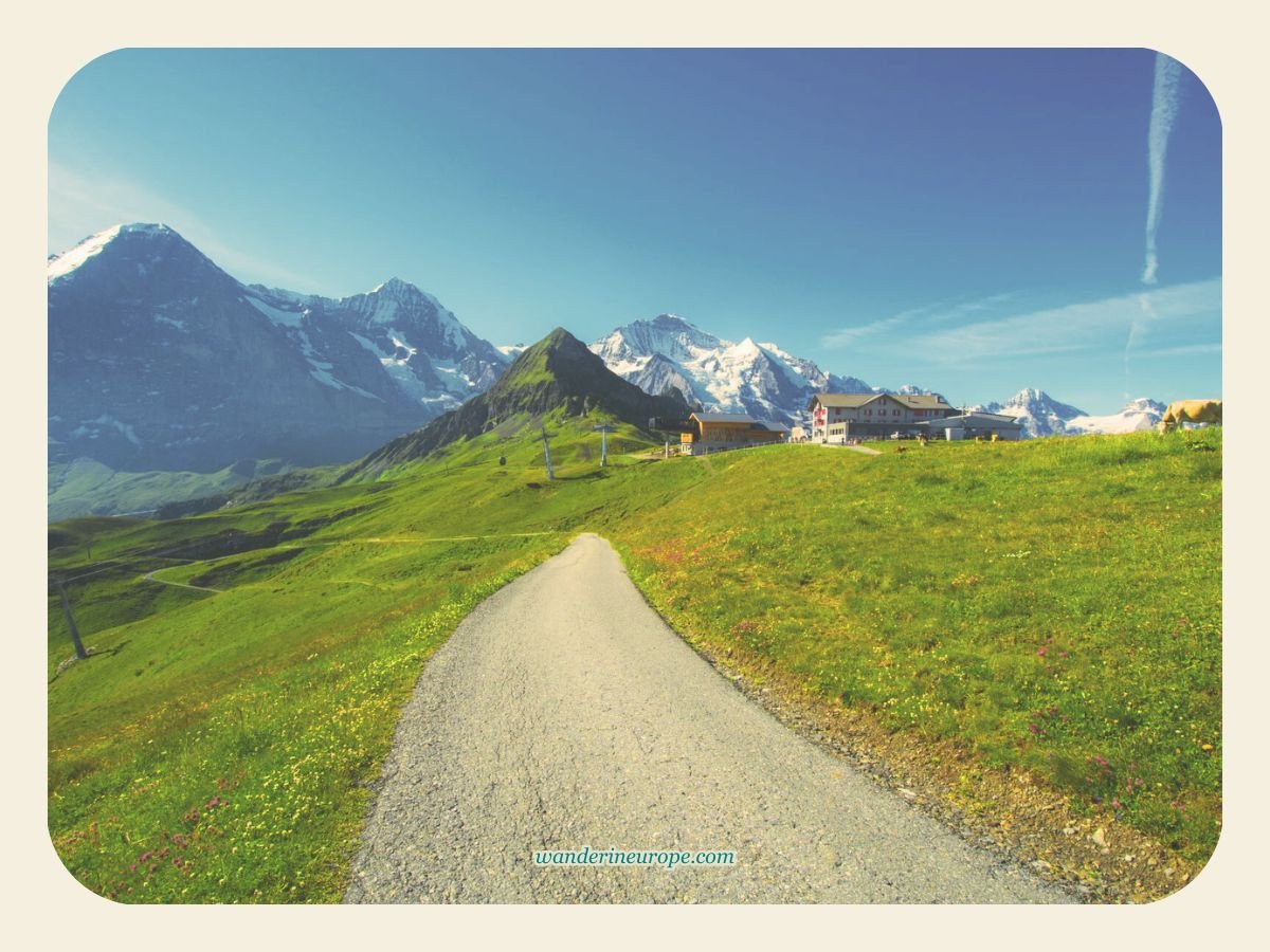 Epic Jungfrau Region 7-Day Itinerary Based in Interlaken 8 Jump off hike to Kleine Scheidegg, a destination of this Interlaken itinerary, Switzerland